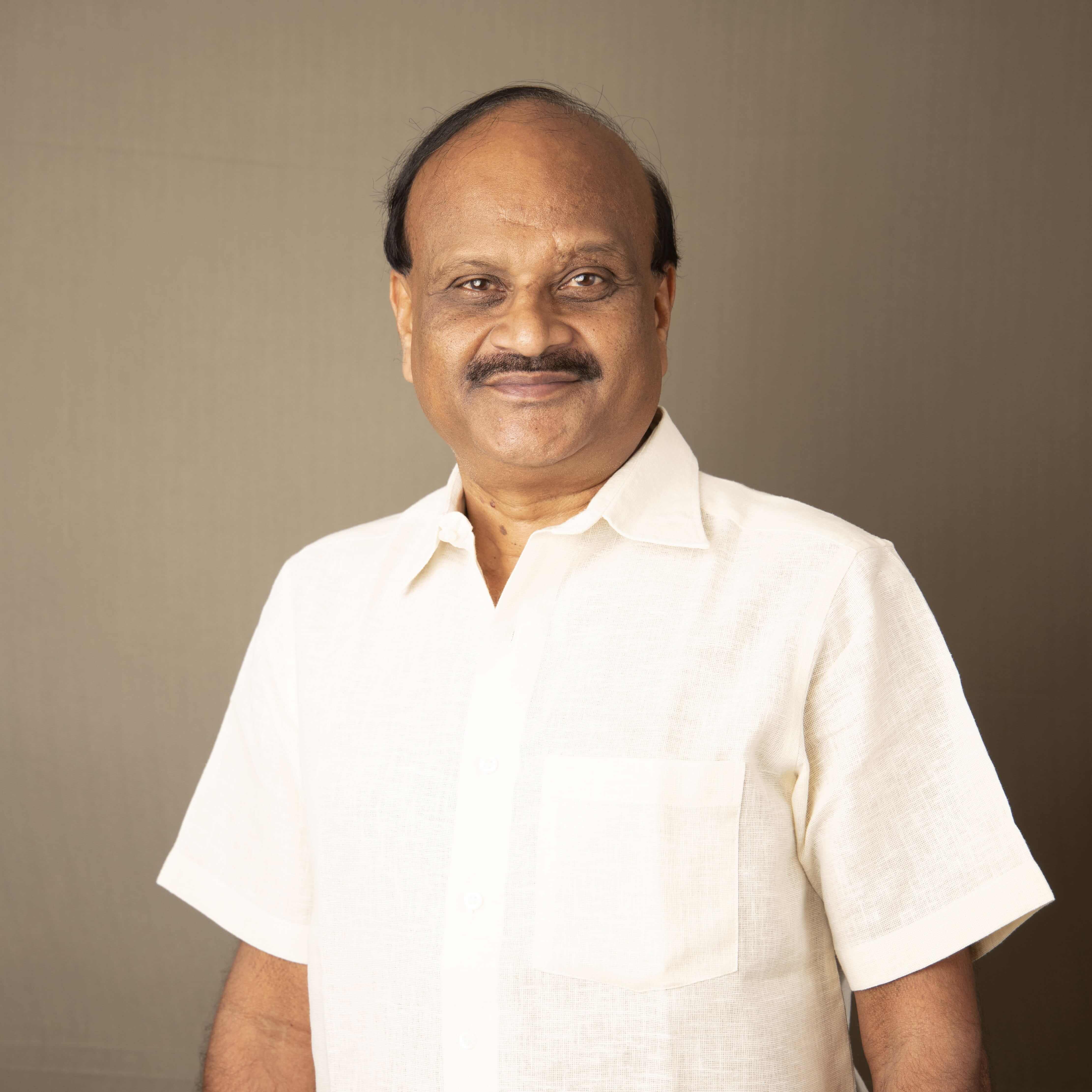 Selvaraju, MD